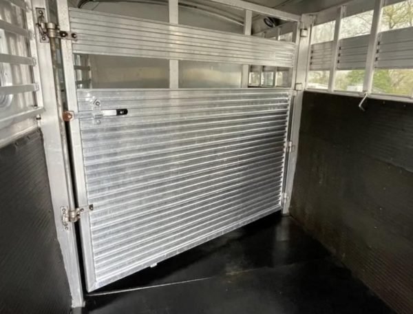 2-16.jpg 1999 4 Star 2 Horse Reverse