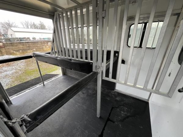 2019 Sundowner Charter 2 Horse Charter Bumper Pull