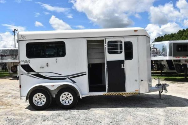 2002 Kiefer Built 2 Horse Bumper Pull