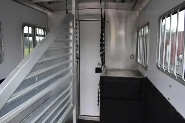 341626172_549308044002433_6815678093243290971_n.webp 2003 Featherlite 2HST 2 Horse Trailer