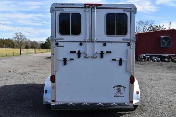 341675581_1269847503636942_2080835452835376761_n.jpg 2005 Featherlite 2HST 2 Horse Trailer