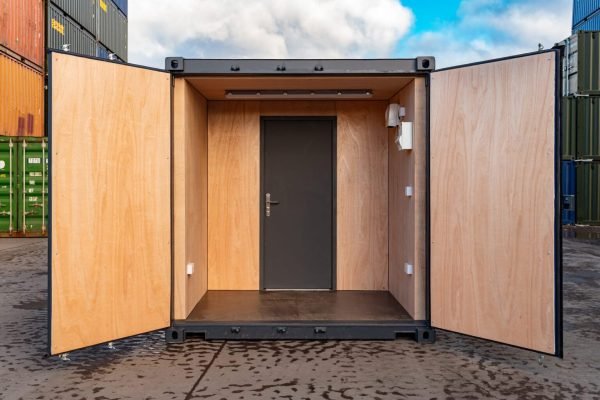 IMG_2967-1536x1024 20ft Customised Container Kiosk – Fully Converted & Ready to Use