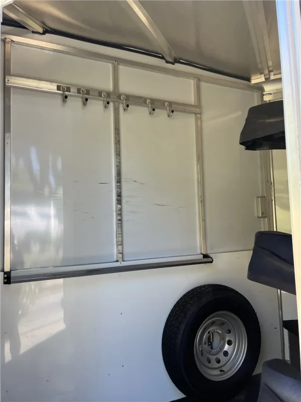 2013 Sundowner Trailers Sportman 3 Horse Triler