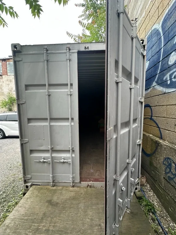 40ft High Cube Shipping Container – Excellent Condition