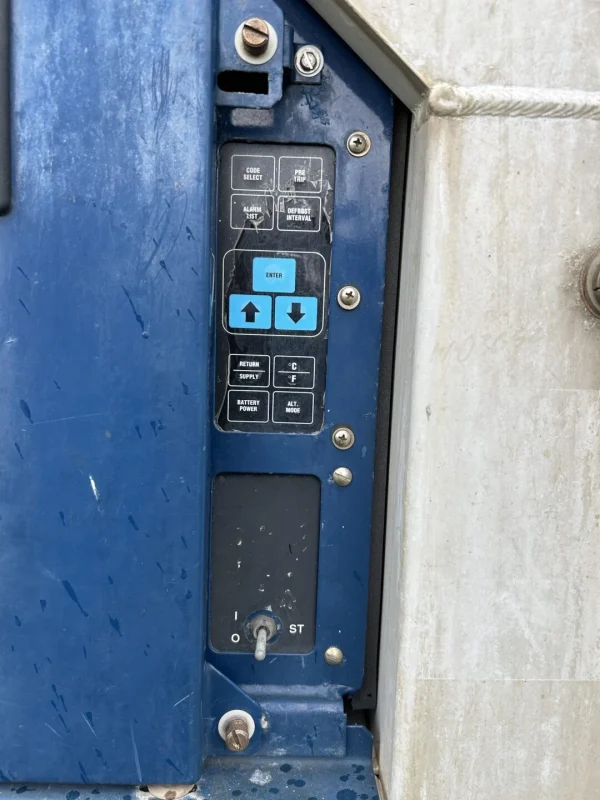 s-l1600-9-5 2009 40Ft High Cube Refrigerated Storage Container – CCR18757